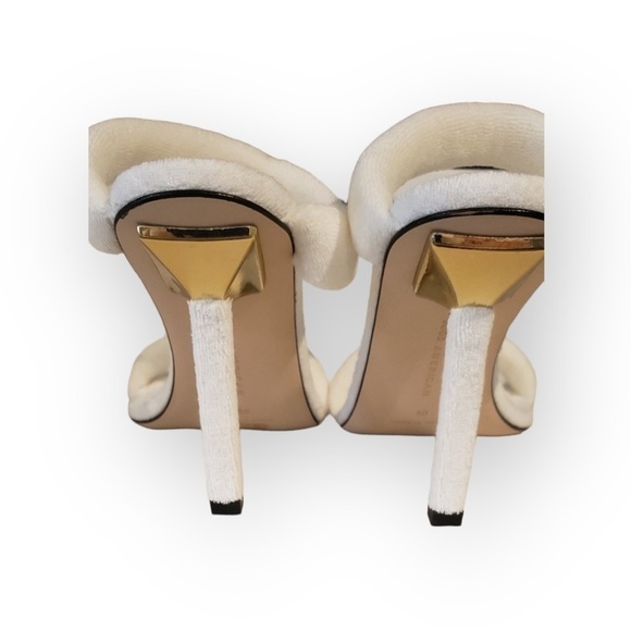 Good American White Terry Cloth Heels - Picture 7 of 7